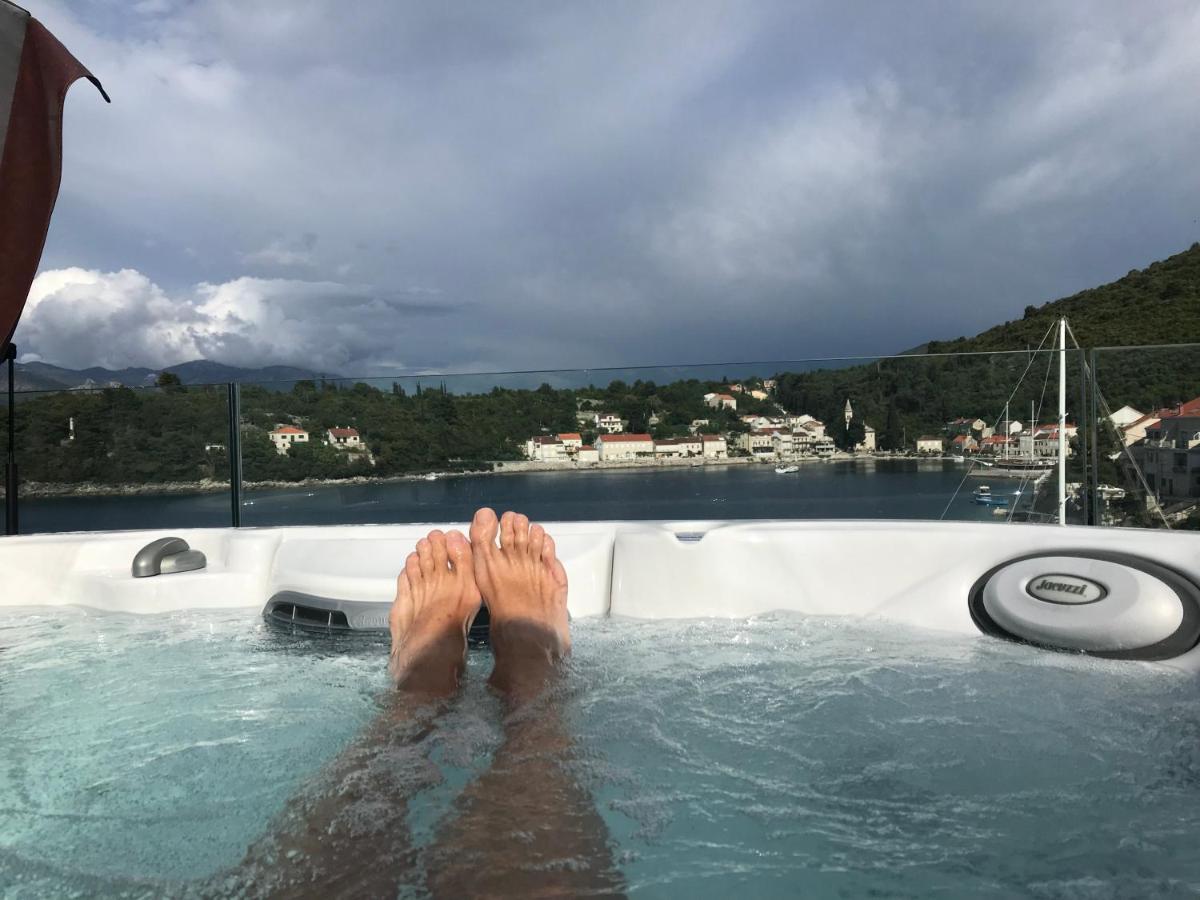 High View-A Seaside Villa With Huge Jacuzzi Рачище Екстер'єр фото