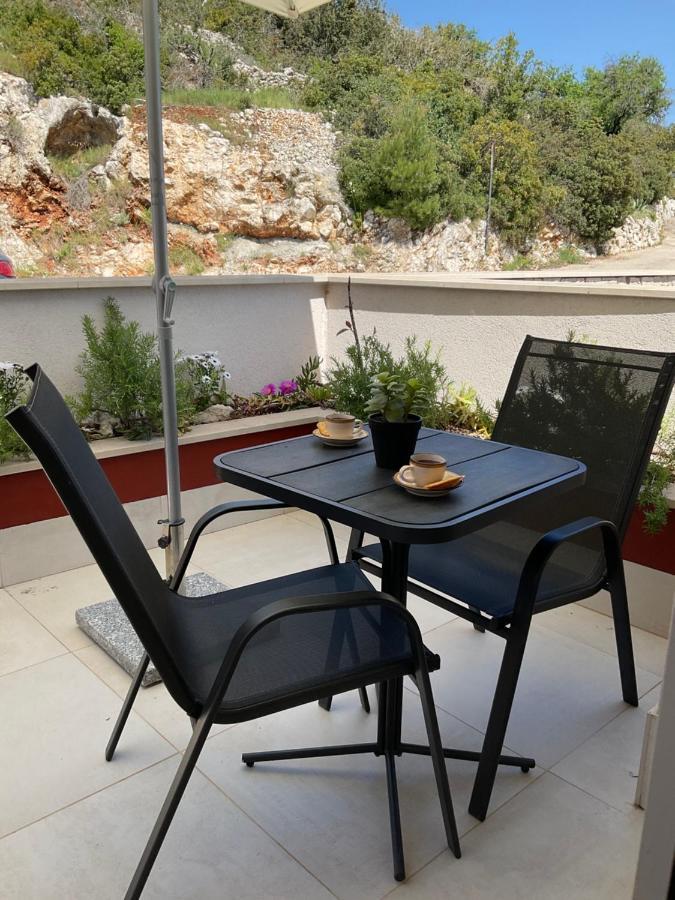 High View-A Seaside Villa With Huge Jacuzzi Рачище Екстер'єр фото